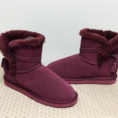 Maroon Burgundy Fleece Line Lam Boots Size 10