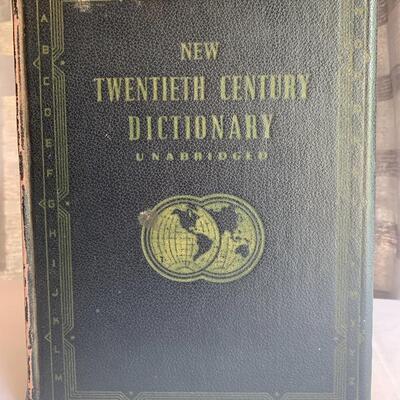 The New 20th Century Dictionary 1941 (HUGE)