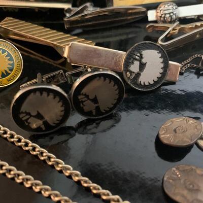 Men's Vintage Jewelry & Trinkets Lot