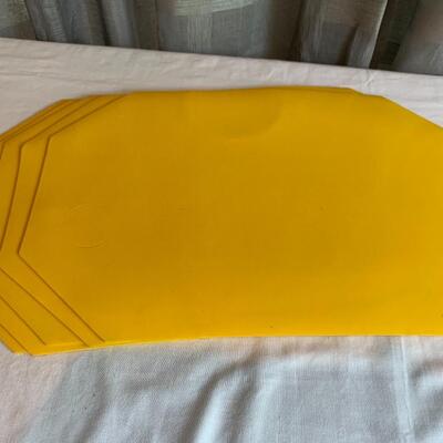 Vintage lot of vinyl placemats from the '60 & 70's