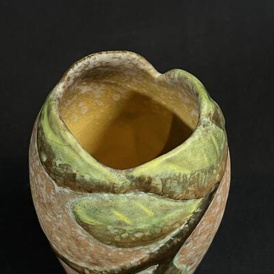 Lovely Weller Malverne Pottery Vase Matte Glaze