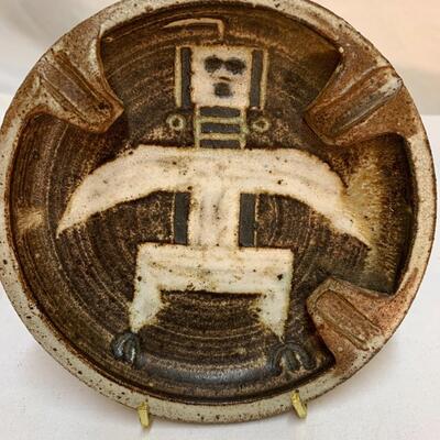 Awesome kiln dried original Native American hand crafted ashtray....very unique.