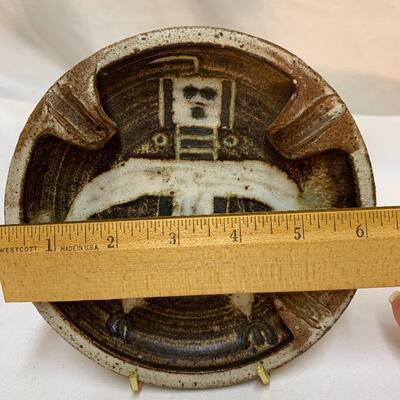 Awesome kiln dried original Native American hand crafted ashtray....very unique.