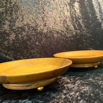 Dill Pickle Crock, Pig Trivet l and (2) footed wood bowls