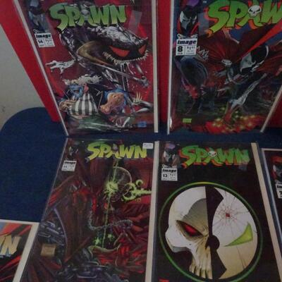 LOT 866. COLLECTION OF SPAWN COMIC BOOKS.