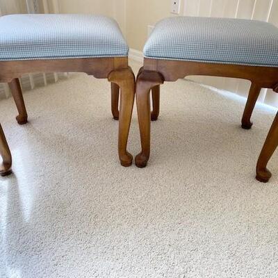 LOT#4LR: Believed to be a Pair of Ethan Allen Stools