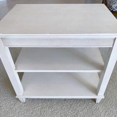 LOT#6LR: Ethan Allen New Country End Table