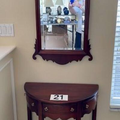 LOT#21DR: Pennsylvania Classics Hall Table & Mirror