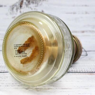 Antique Aladdin Colonial Gas Oil Lamp