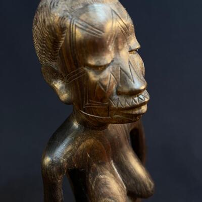 Female African Nude Carving w Peaceful Face