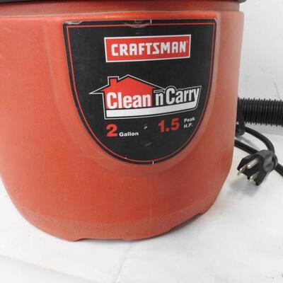 Craftsman Clean & Carry 2 Gallon Vacuum. Red & Black. Works