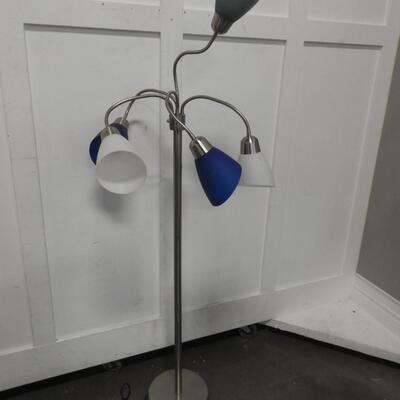 Floor Lamp with 5 Bulbs & 5 Shades. Silver Tone with Blue/Green/White Shades