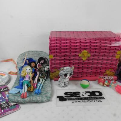 16 pc Dolls, Toy Chest, Toys