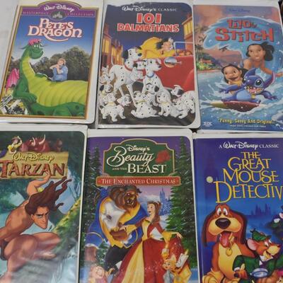 18 Walt Disney Home Video VHS Tapes