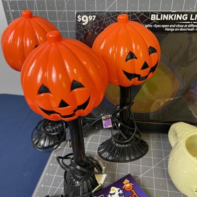 #48 Blinking Light Up Eyes Plus more!!! NIGHTMARE BEFORE CHRISTMAS 