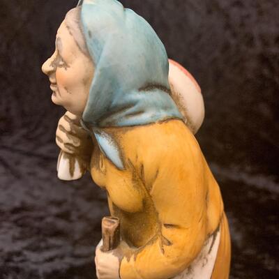 Porcelain Farming Couple