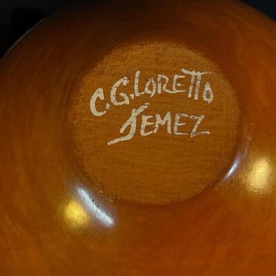 Native American pot Signed C G Loretto Jemez Pueblo