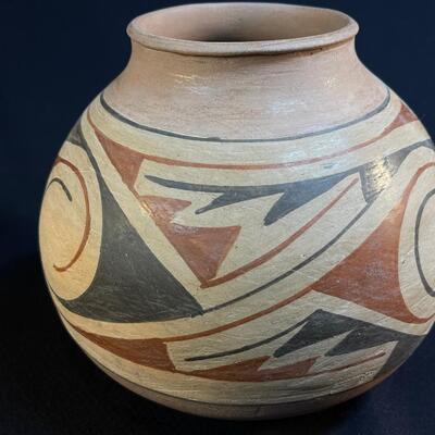 Traditional Casas Grande Mexican Polychrome Clay Pot