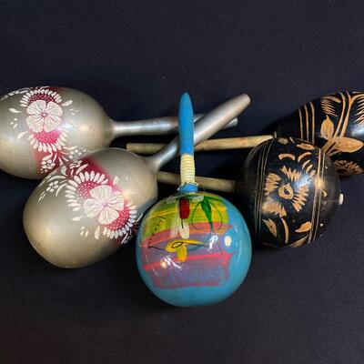 Nice Collection of 5 Vintage Mexican Maracas