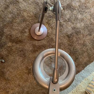 Magnifying Lamp