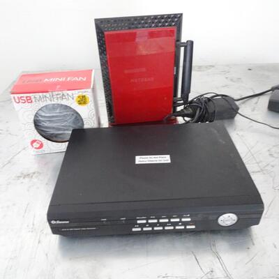 LOT 903. SWANN DIGITAL 8 CHANNEL VIDEO RECORDER, NETGEAR, USB FAN