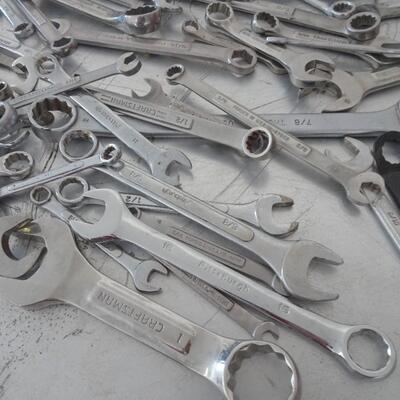 LOT 905  WRENCHES.