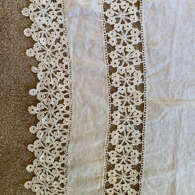 Vintage Tablecloths and Runners