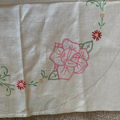4 vintage tablecloths