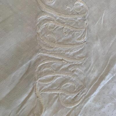 4 vintage tablecloths