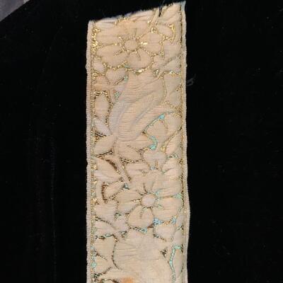 VERY Vintage Velour House Robe - Hand Made - Very Elegant