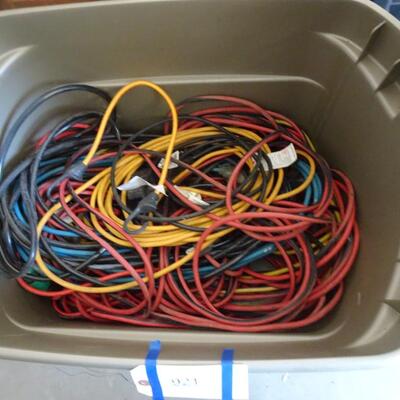 LOT 921  EXTENSION CORDS