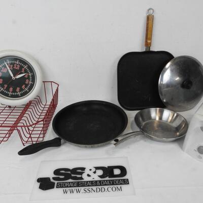 7 pc Kitchen: Toaster, 3 pans, Clock, Red Dish Drainer