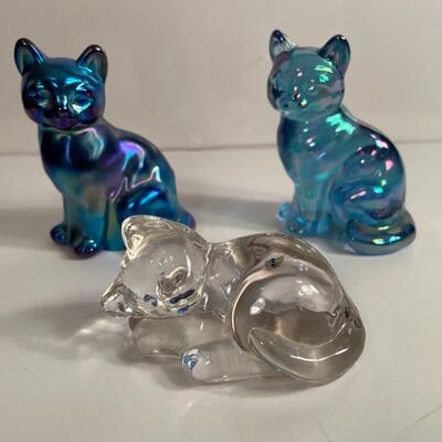 Lot 24    Fenton Glass Cats