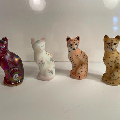 Lot 25  Four Fenton Glass Cats 5064