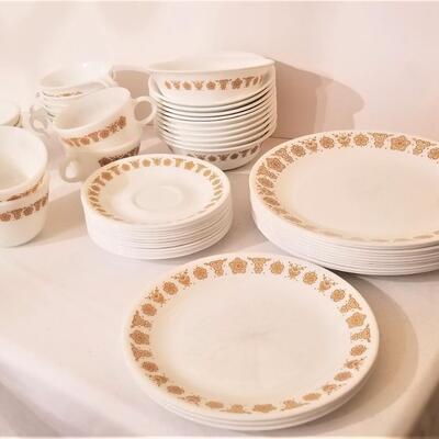 Lot #39  Set of CORELLE dinnerware