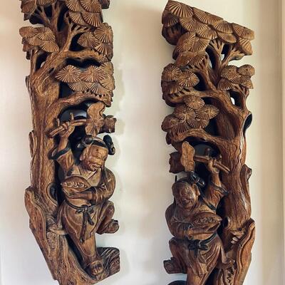 LOT 15   PAIR OF ASIAN CARVED WALL PLAQUES DANCING FIGURES BONSAI