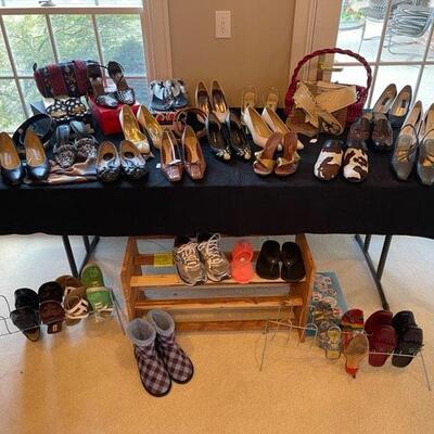 Lot 26: Women's Shoes Selection