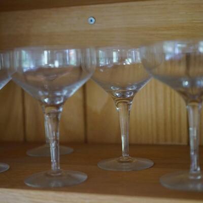 SET OF EIGHT CHAMPAYNE STYLE GLASSES SWEDISH CRYSTAL STYLE