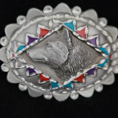 Wolf belt buckle 