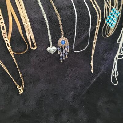 Chain necklace 