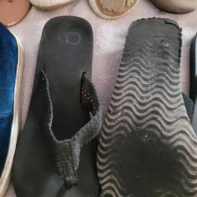 6 pr Shoes sz 7 1/2