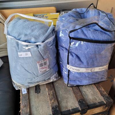 2 Electric blankets 