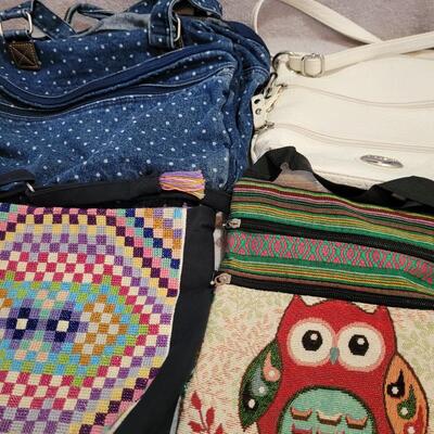 4 Purses  