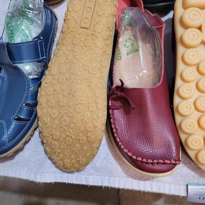 4pr Womens leather shoes