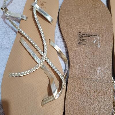 3 pr womens shoes 