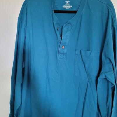 Henly, sweatshirt & flag T