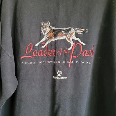 Henly, sweatshirt & flag T