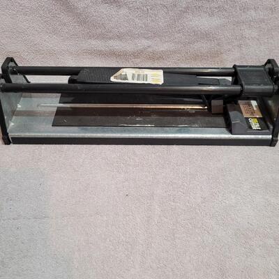 Tile cutter
