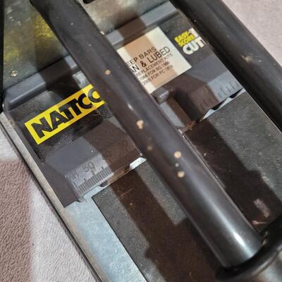 Tile cutter