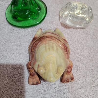 3 Frogs  2 glass, 1 stone 